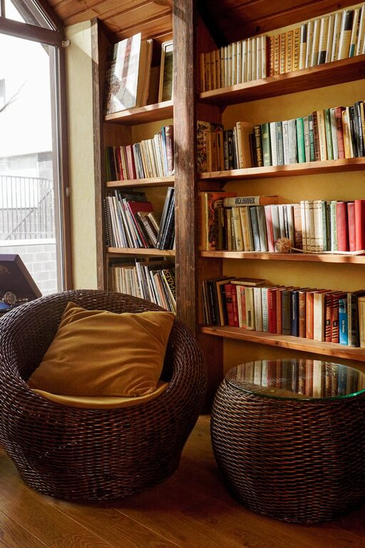 Simple Tips for Creating a Cozy Reading Nook in Your Home